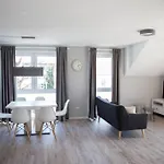 Moderne Neubau-wohnung Mit Kamin Und 35qm Dachterrasse * Trossingen