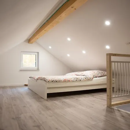 Moderne Neubau-wohnung Mit Kamin Und 35qm Dachterrasse